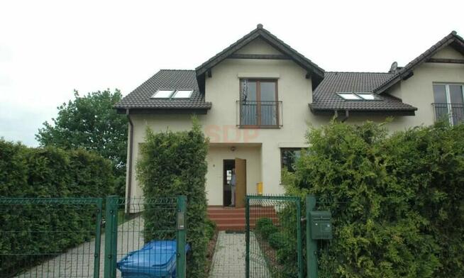 Dom Wrocław Fabryczna, Leśnica, Trzmielowicka