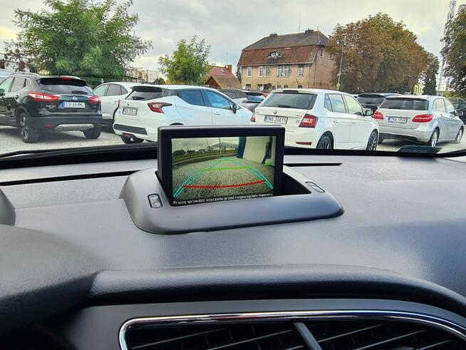 Peugeot 3008 Automat SzklanyDach Navi Kamera HeadUp 2xPDC Półskóry Klimatronik Alu