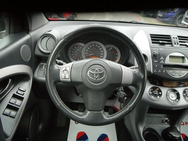 Toyota RAV-4 2.0b Stan b.dobry bez rdzy i korozji bezwypadkowy z Gwarancja 12mcy