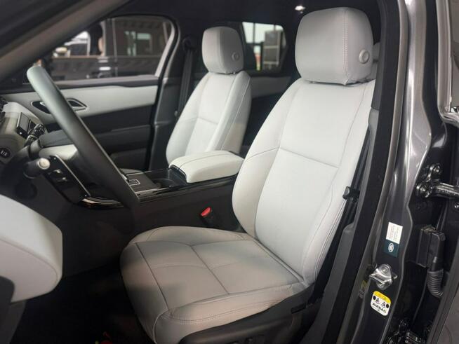 Range Rover Velar MY26 Dynamic SE 2.0 I4 PHEV 404 KM Panorama