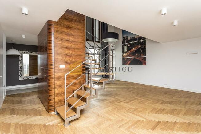 Dwupoziomowy penthouse na Mokotowie