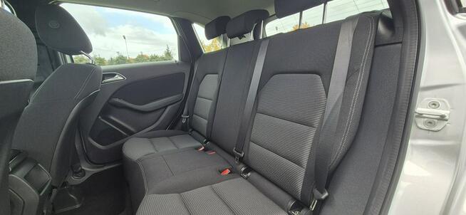 Mercedes B 200 cena z opłatami