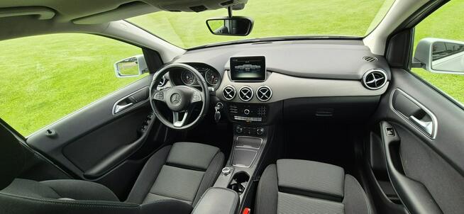 Mercedes B 200 cena z opłatami