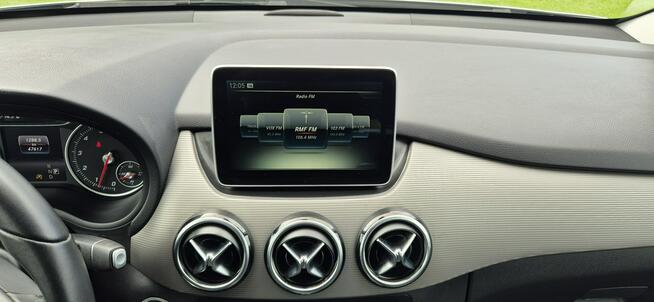 Mercedes B 200 cena z opłatami