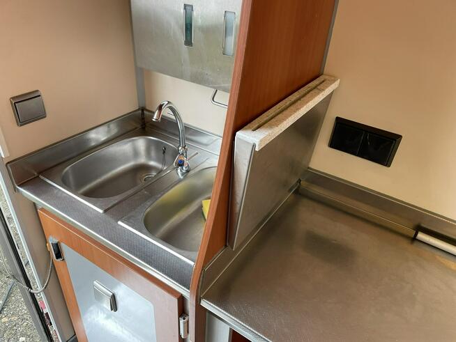 Renault Master Autosklep wędl Gastronomiczny Food Truck Foodtruck Sklep Klima Borco