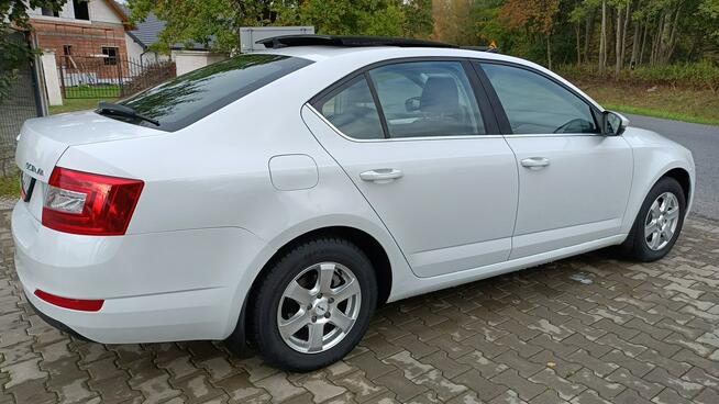 Škoda Octavia Bogate wyposaż. tylko 70tkm. ! 4-cylindry polecam