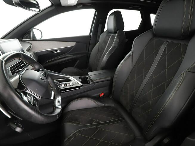 Peugeot 3008 GT Line automat panorama 180KM navi kamera ACC alcantara