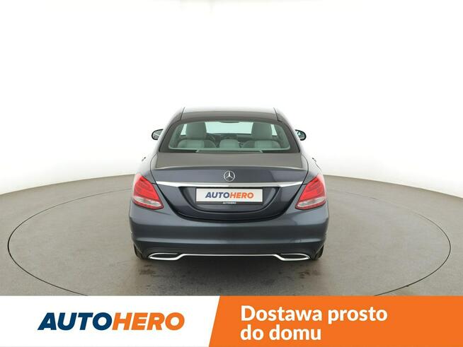 Mercedes C 180 automat półskóra jane wnętrze navi klima auto grzane fotele kamera