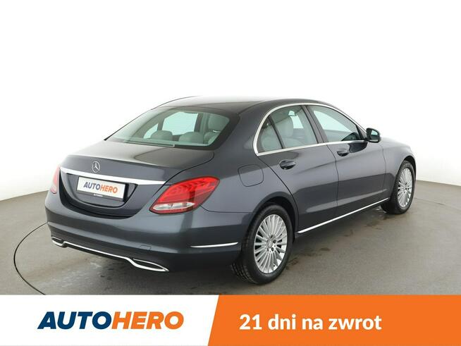 Mercedes C 180 automat półskóra jane wnętrze navi klima auto grzane fotele kamera