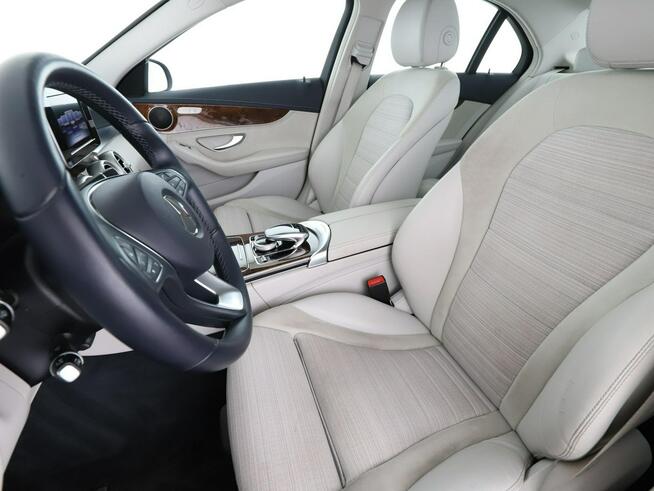 Mercedes C 180 automat półskóra jane wnętrze navi klima auto grzane fotele kamera
