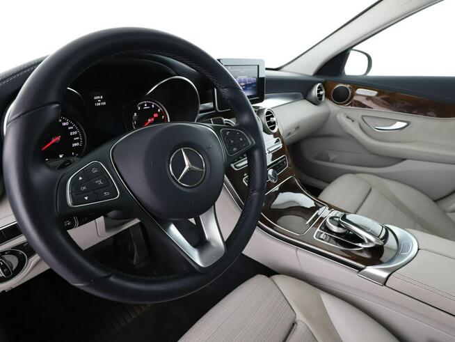 Mercedes C 180 automat półskóra jane wnętrze navi klima auto grzane fotele kamera