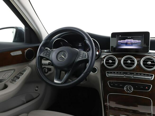 Mercedes C 180 automat półskóra jane wnętrze navi klima auto grzane fotele kamera