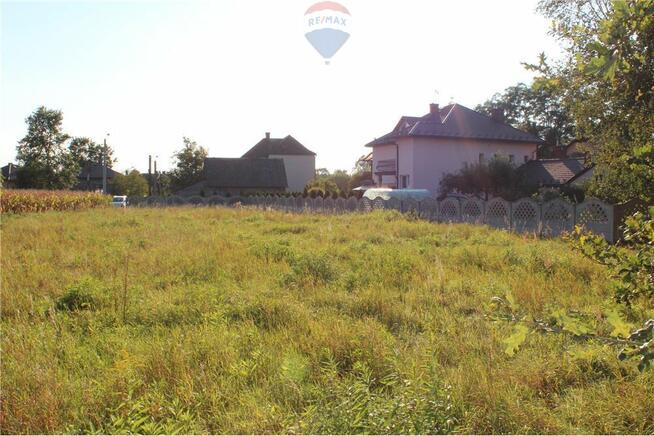 Działka budowlana 3026m2 z dojazdem do A4 w 15 min