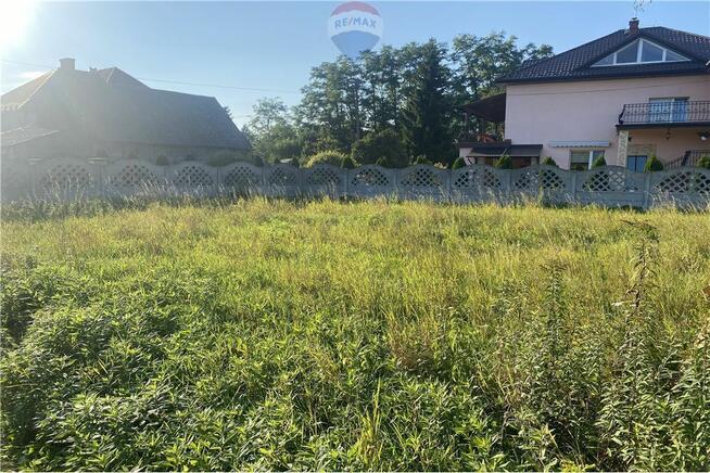 Działka budowlana 3026m2 z dojazdem do A4 w 15 min