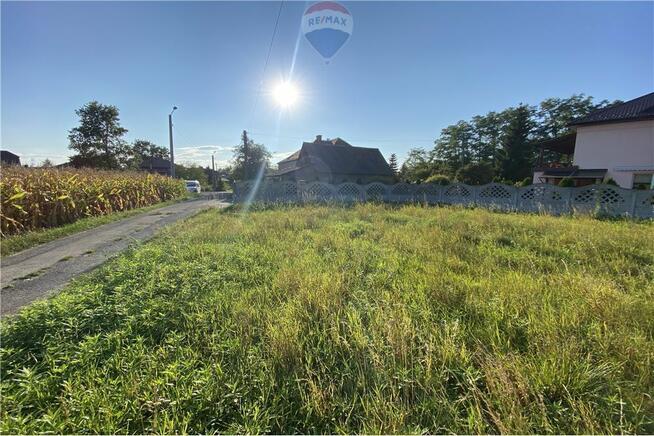 Działka budowlana 3026m2 z dojazdem do A4 w 15 min