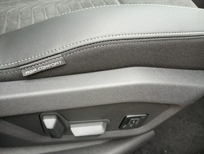 Peugeot 3008 GT Hybrid/audio Focal/ kamery 360/ temp.ACC/Panorama dach/ Gripcontrol