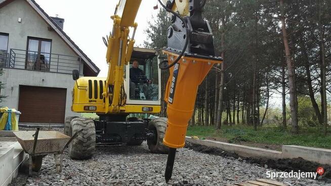 Namocniejszy młot do koparko ładowarki Arrowhead R80