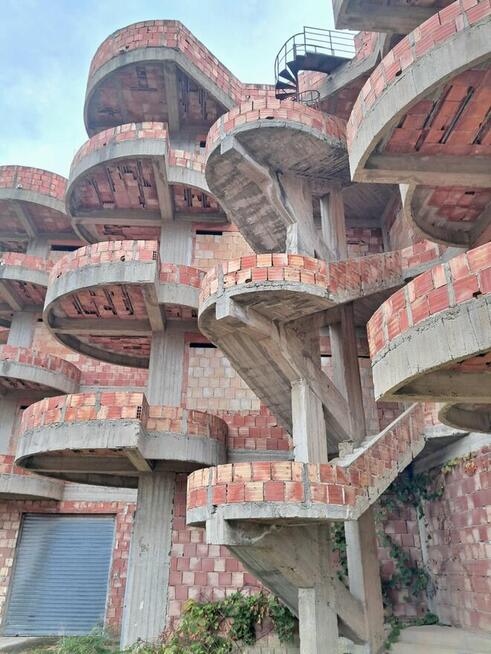 Na sprzedaż hotel na południowym wybrzeżu Włoch