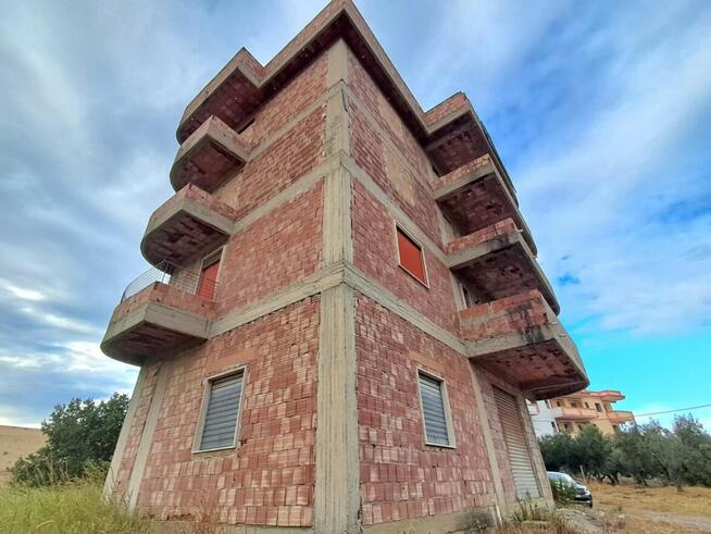 Na sprzedaż hotel na południowym wybrzeżu Włoch