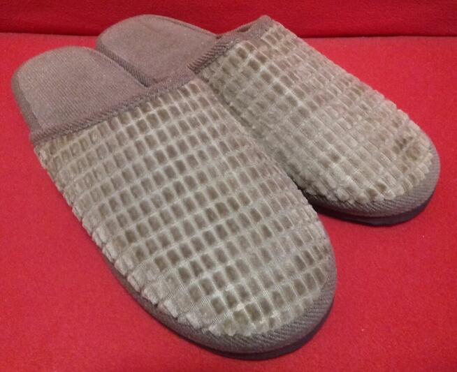 Idealne kapcie dla stóp wrażliwych najlżejsze waga 132g.