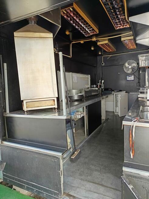 Przyczepa gastronomiczna food truck kebab opalany drewnem