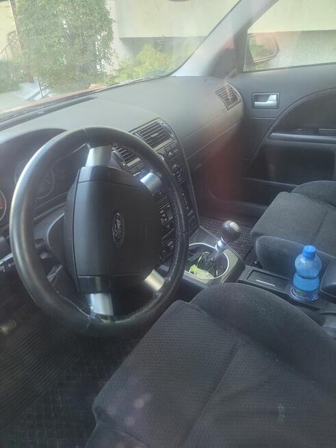 Auto Ford Mondeo Kombi 1,8 gaz