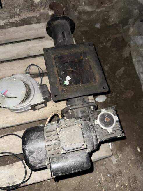 Piec na ekogroszek z zasobnikiem + sterownik kotła