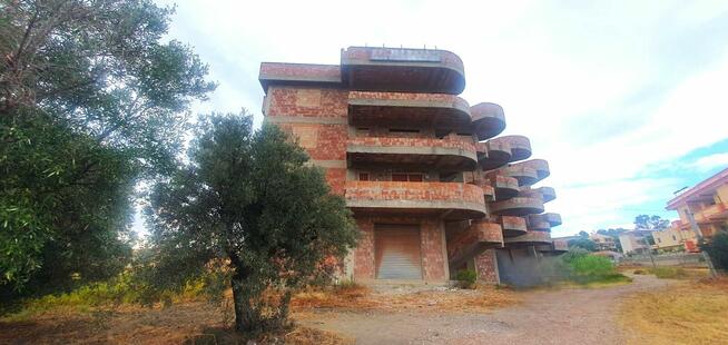 Na sprzedaż hotel na południowym wybrzeżu Włoch