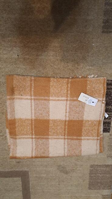 Sprzedam nowe Szaliki damskie markowe