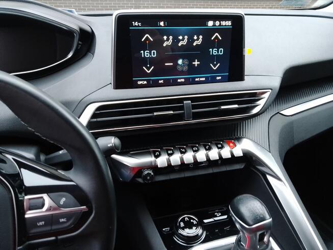 Sprzedam Peugeot 3008 1,2 130KM