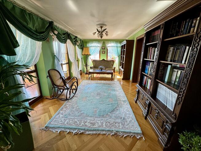 Dom Starachowice, Miodowa