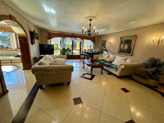 Dom Starachowice, Miodowa