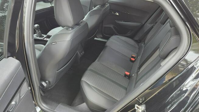 Peugeot 2008 1.2 ALLURE FV 23% Ast. Pasa Kamera 360 Navi Skóra PDC Super Stan