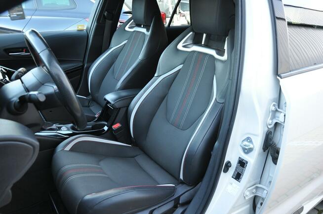 Toyota Corolla 1.8 Hybrid GR Sport + Dynamic Kamera Podgrz. Fotele SalonPL 1wł Gwar.