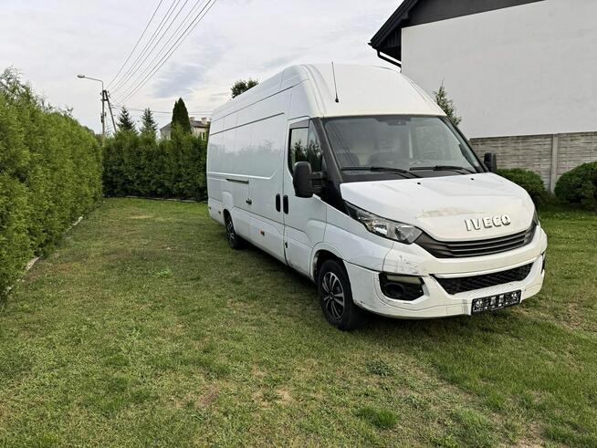 Iveco Daily 35S21 HiMatic 210KM MAX Pneumat Kamera Nawigacja Tachograf Hak 3500