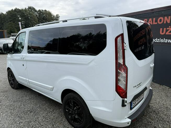 Ford Transit Custom 9-osobowy.