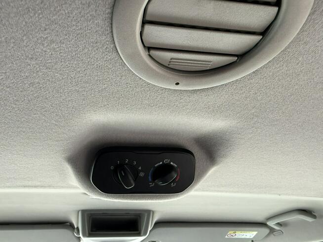 Ford Transit Custom 9-osobowy.