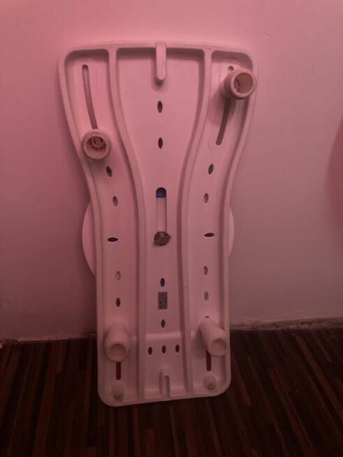 Ławeczka do kąpieli.