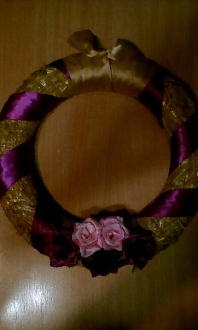 Jesienne i zimowe wianki dekoracyjne na drzwi, okno, grób