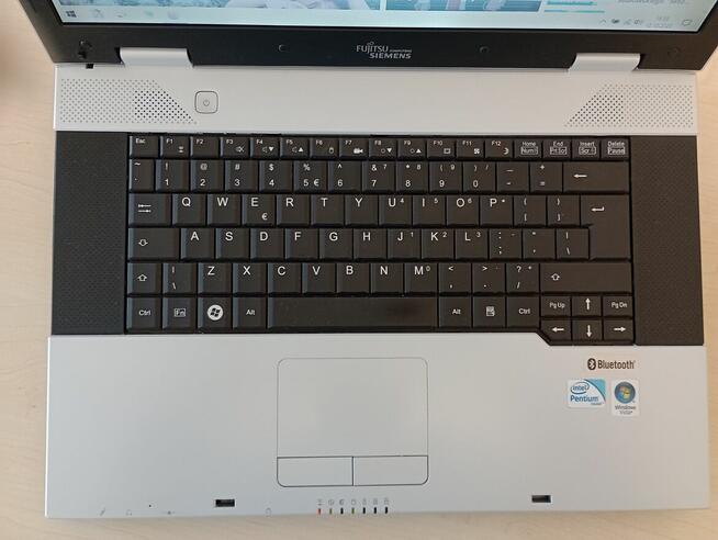 SPRZEDAM LAPTOPA