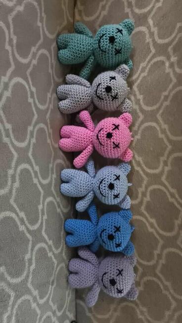 Sprzedam własnorecznie wykonane przedmioty z wełny.