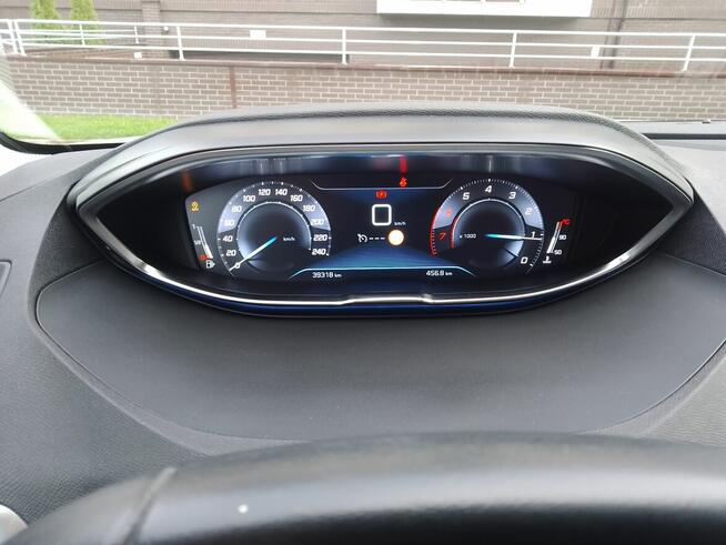 Sprzedam Peugeot 3008 1,2 130KM