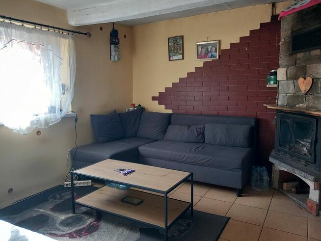 Sprzedam Połowę domu z działką