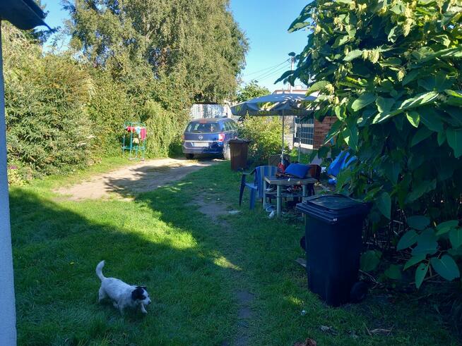 Sprzedam Połowę domu z działką