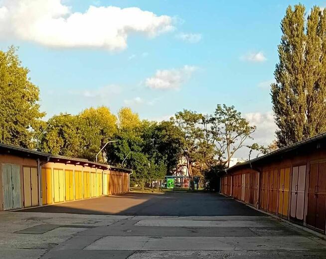 SPRZEDAM garaż murowany 17,4 M2 Os. II Pułku Lotniczego