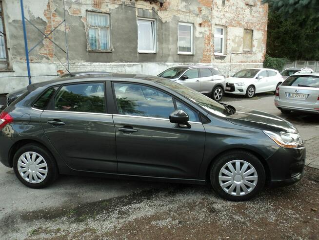 sprzedam ładnego CITROENA C-4 1.4B