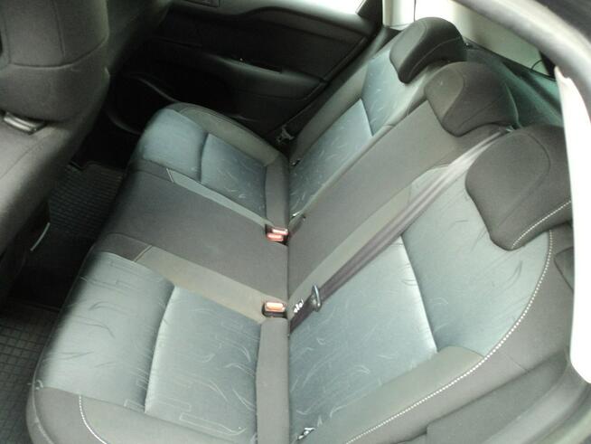 sprzedam ładnego CITROENA C-4 1.4B