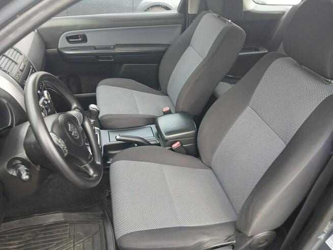 Suzuki Grand Vitara 1.6i 4X4 klima elektryka alufelgi 3 drzwi stan BDB ZAREJESTROWANY
