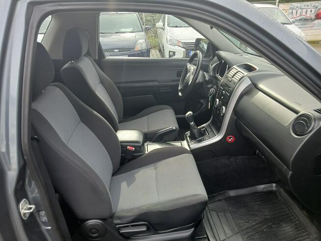 Suzuki Grand Vitara 1.6i 4X4 klima elektryka alufelgi 3 drzwi stan BDB ZAREJESTROWANY