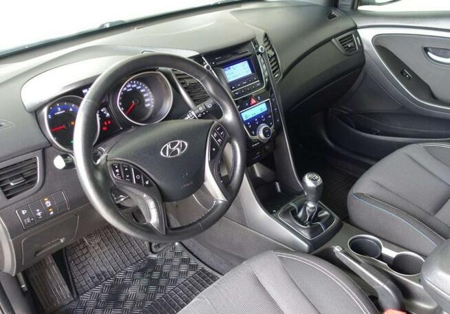 Hyundai i30 1.6 CRDi 110KM/Podgrz.fotele/ Tylne światła led/Pełny serwis!